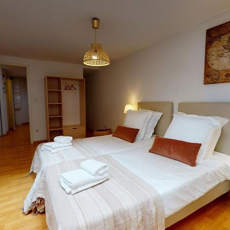 Апартаменты Duplex Des Dominicains - 1 Parking Gratuit - Hypercentre 6 Personnes Кольмар Экстерьер фото